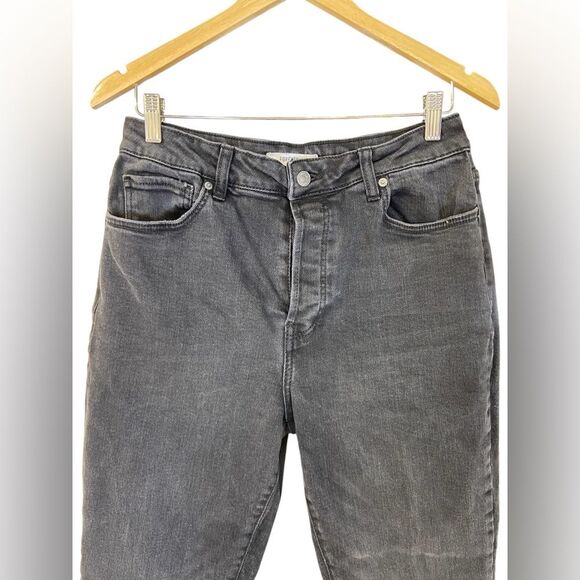 Forever 21 Black Button Fly High Rise Relaxed Jean Size 30 - Picture 3 of 7